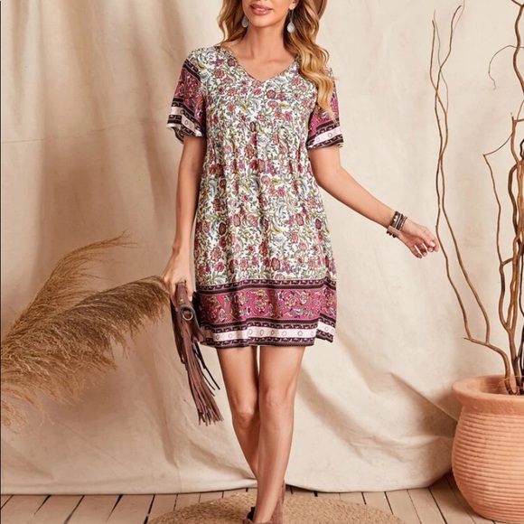 Boho floral print v  mini dress - Picture 4 of 5